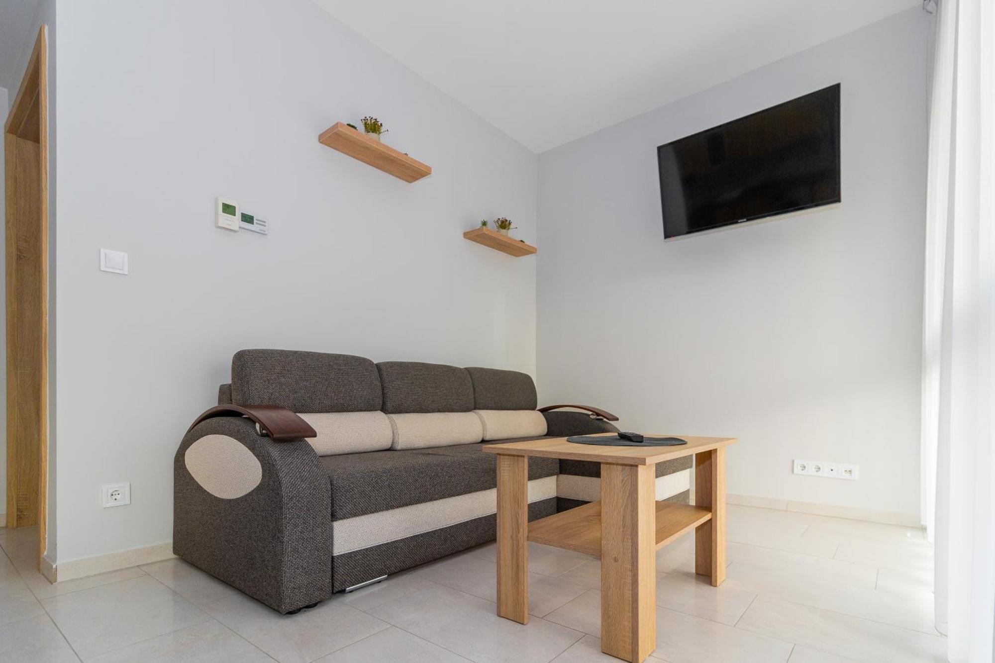 Tisza Panzio Es Apartman Tiszaújváros Exteriér fotografie