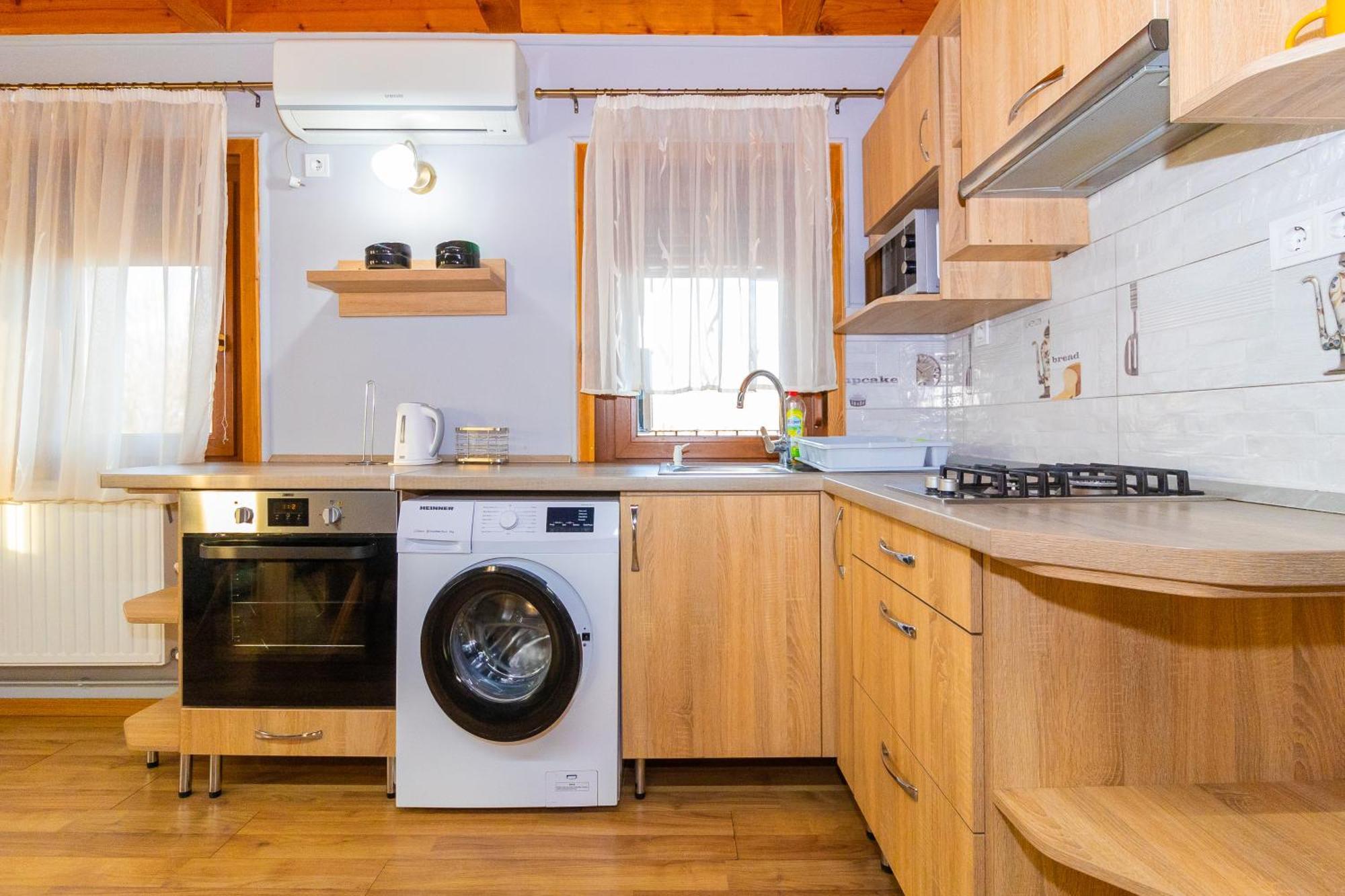 Tisza Panzio Es Apartman Tiszaújváros Exteriér fotografie